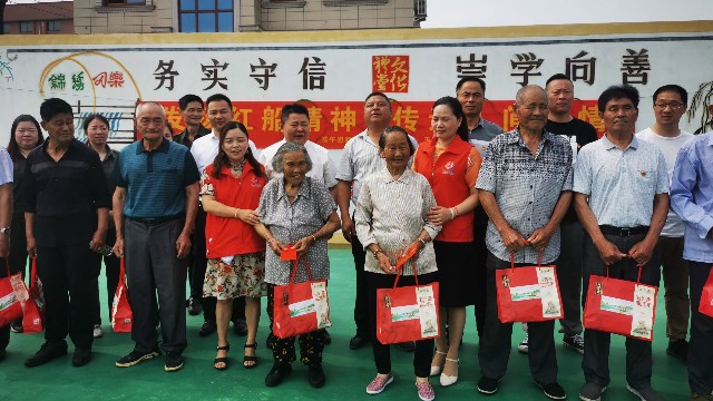 前榮織造 發(fā)揚(yáng)紅船精神 傳遞人間真情